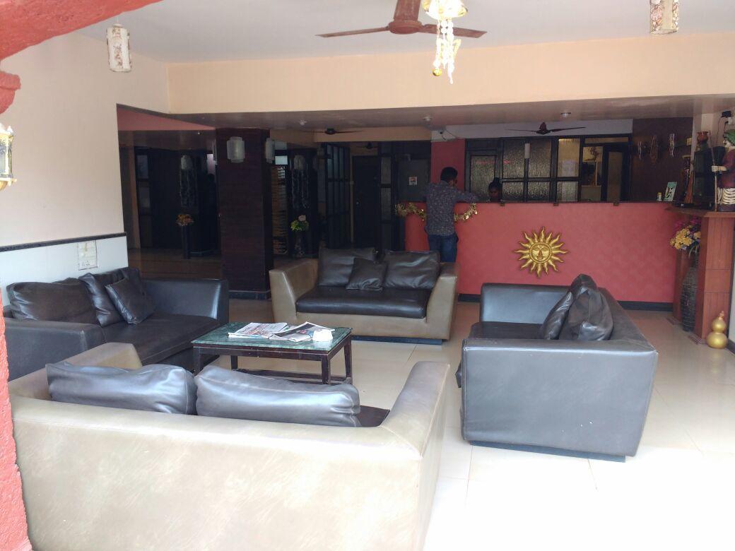 Hotel Ocean Waves Sun Baga Exterior foto