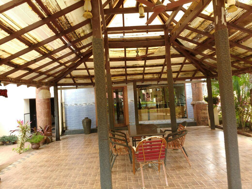 Hotel Ocean Waves Sun Baga Exterior foto